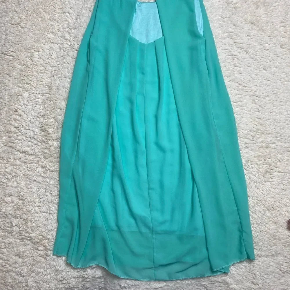 French Halter Dress with Flowy Back size M from French Boutique - Picture 9 of 10